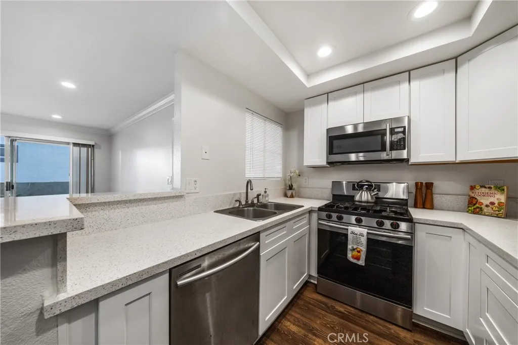 16377 Lakeshore Unit 6k