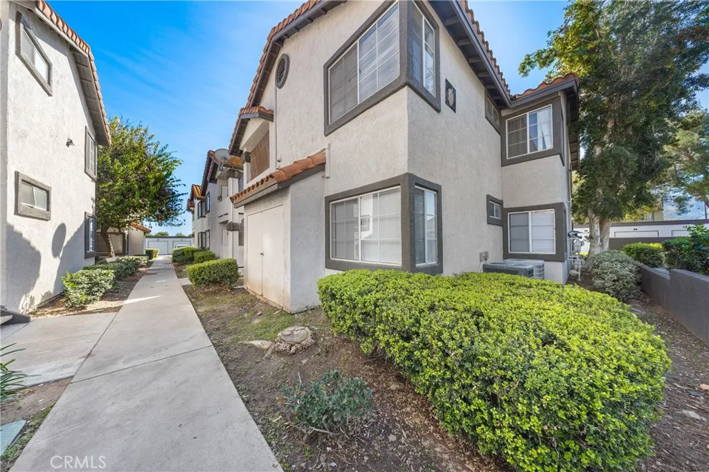 16377 Lakeshore Unit 6k