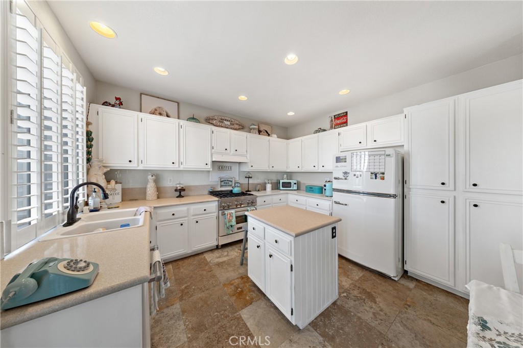 33578 Rosewood