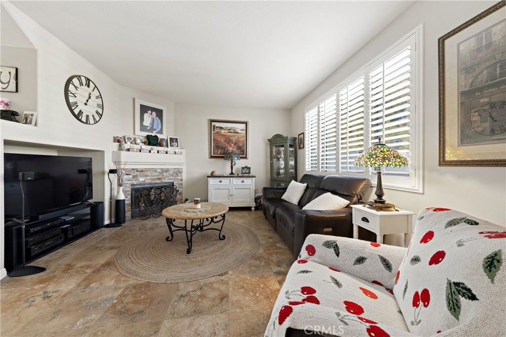 33578 Rosewood