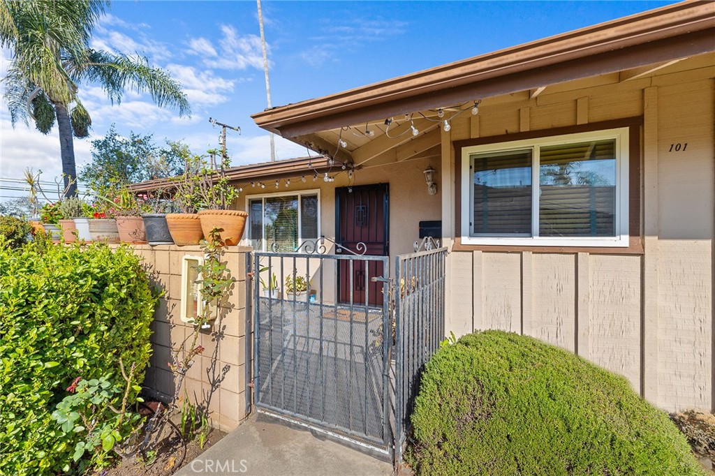 1740 E Commonwealth Avenue 101