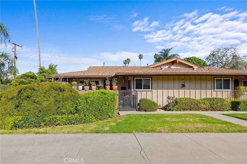 1740 E Commonwealth Avenue 101