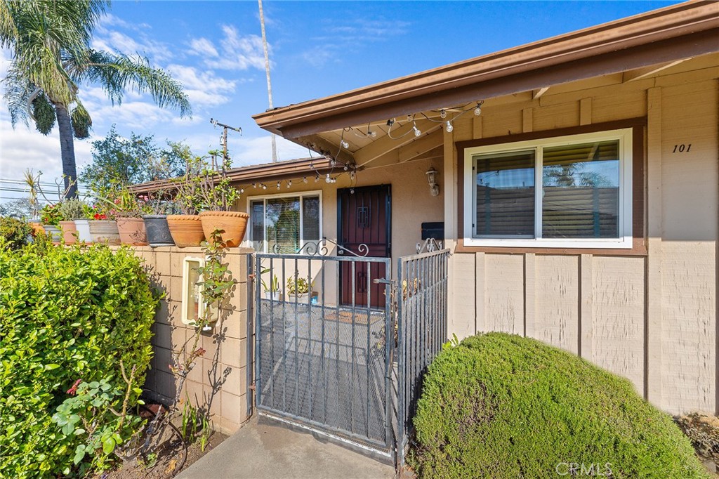 1740 E Commonwealth Avenue 101