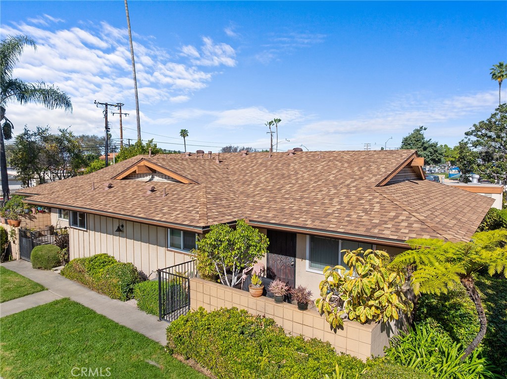 1740 E Commonwealth Avenue 101