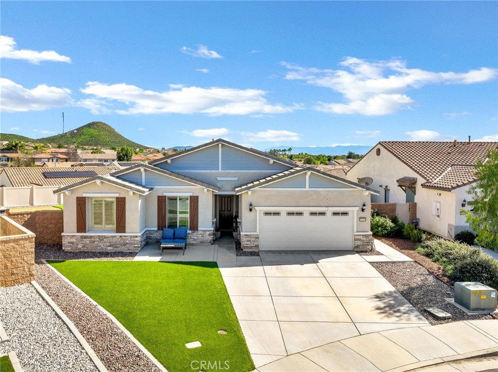 31524 Mojave Red Court