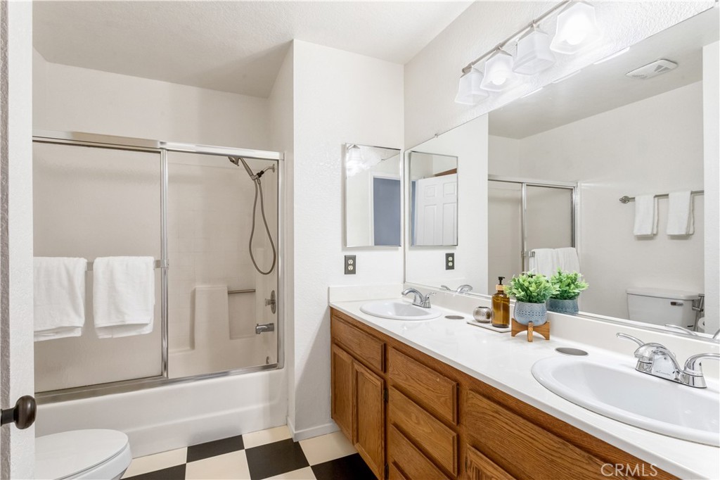 24550 Camino Meridiana