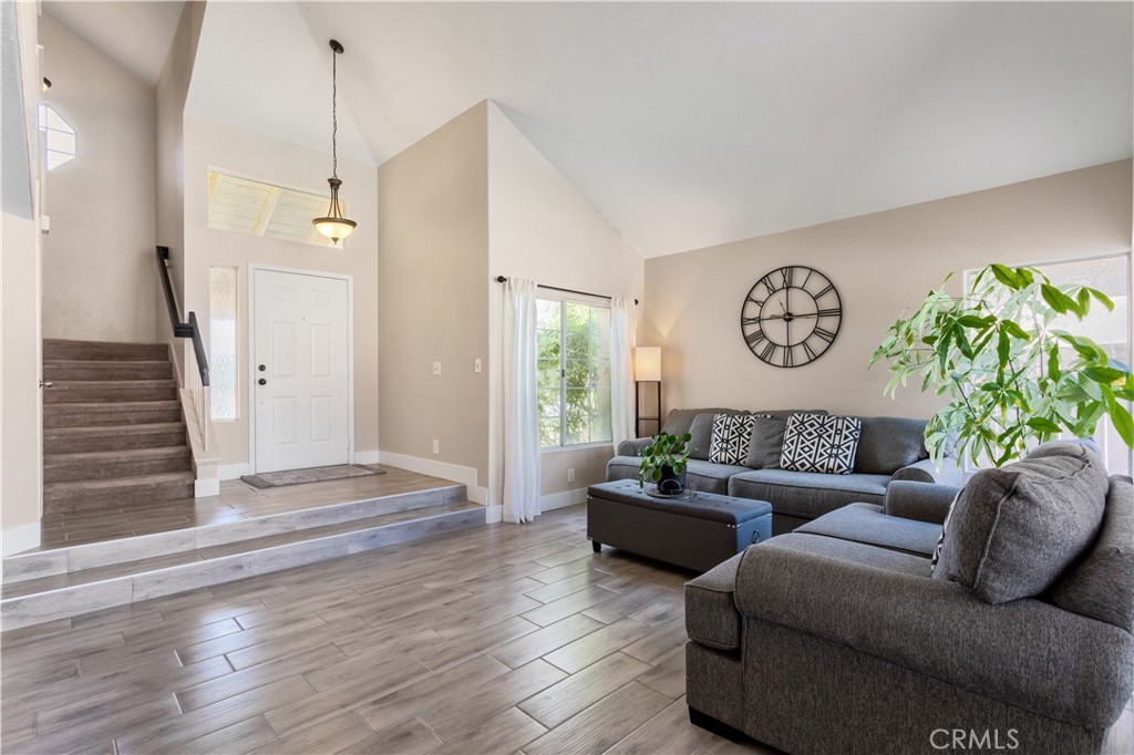 24550 Camino Meridiana