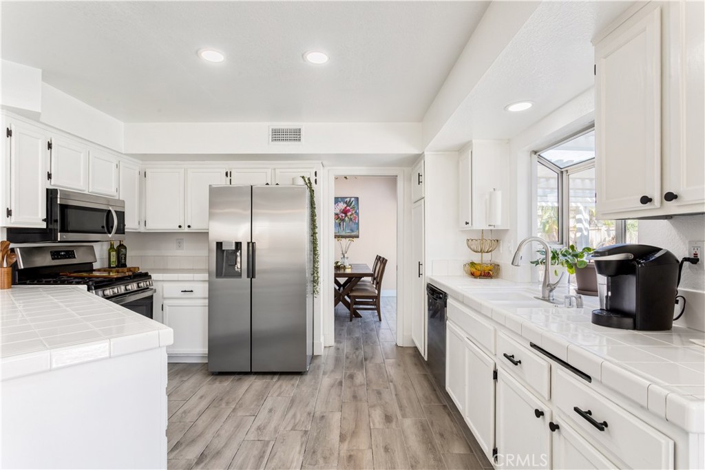 24550 Camino Meridiana