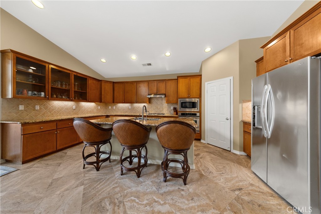 31686 Leather Wood