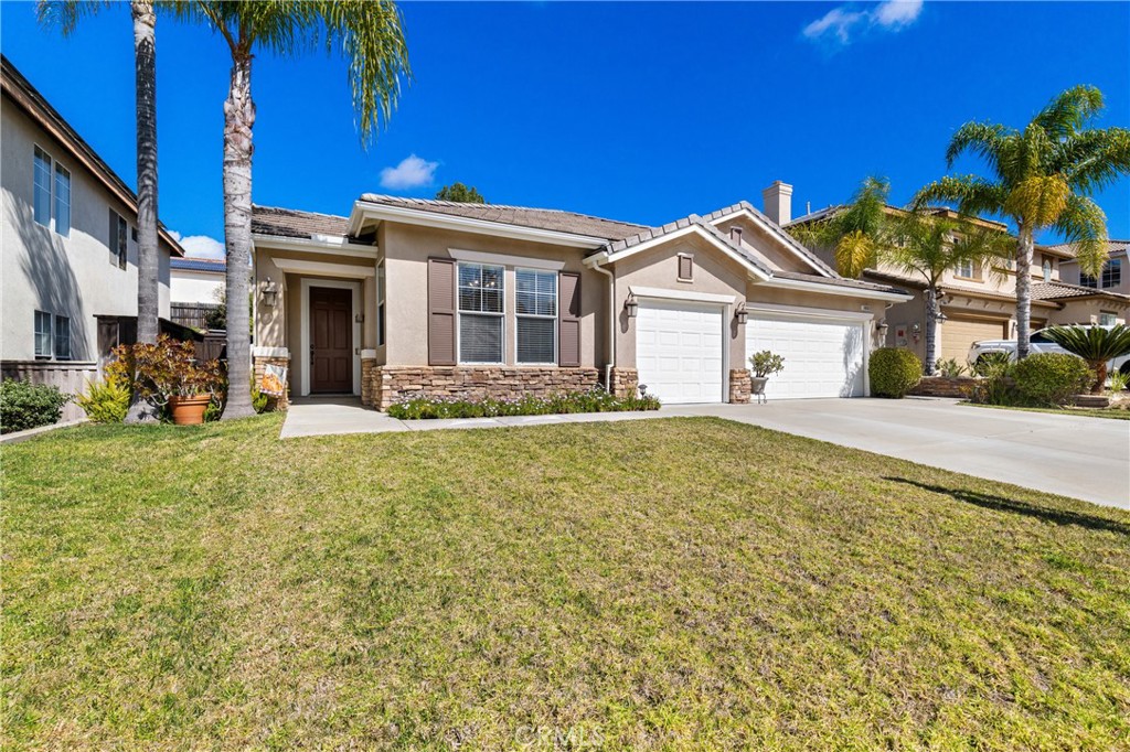 24050 Esmeralda Court