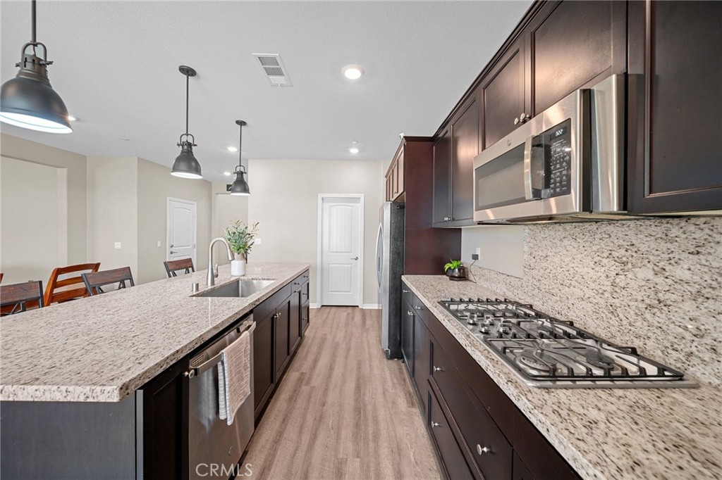 27490 Grand Teton Court