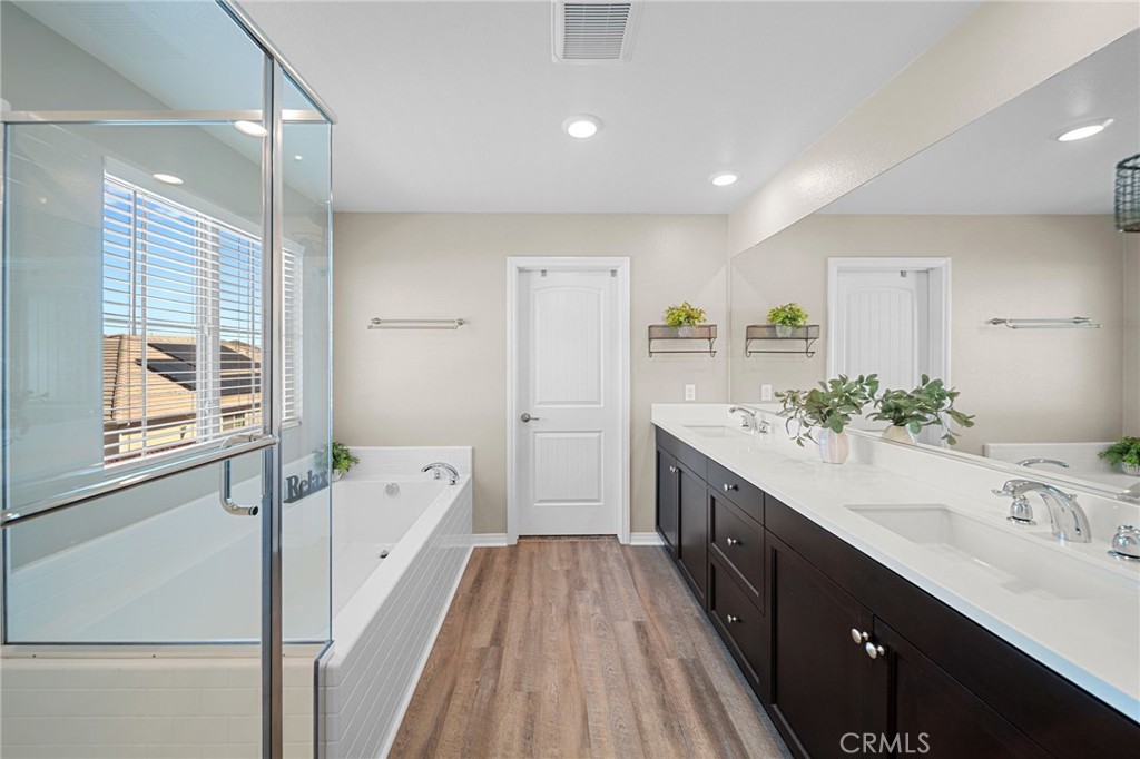 27490 Grand Teton Court