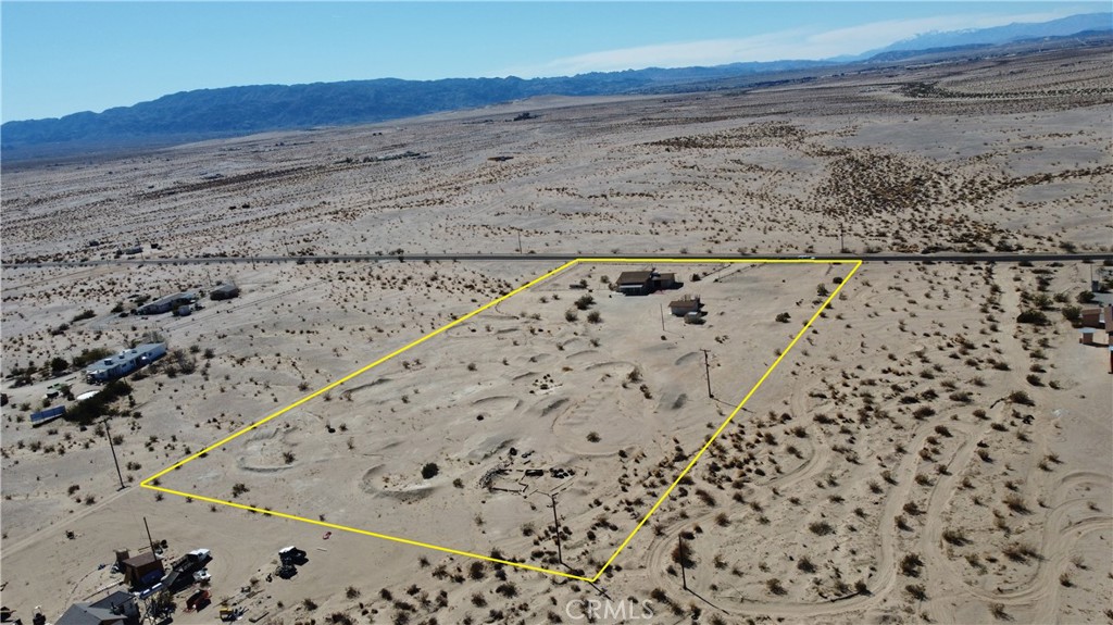 3939 Pinto Mountain