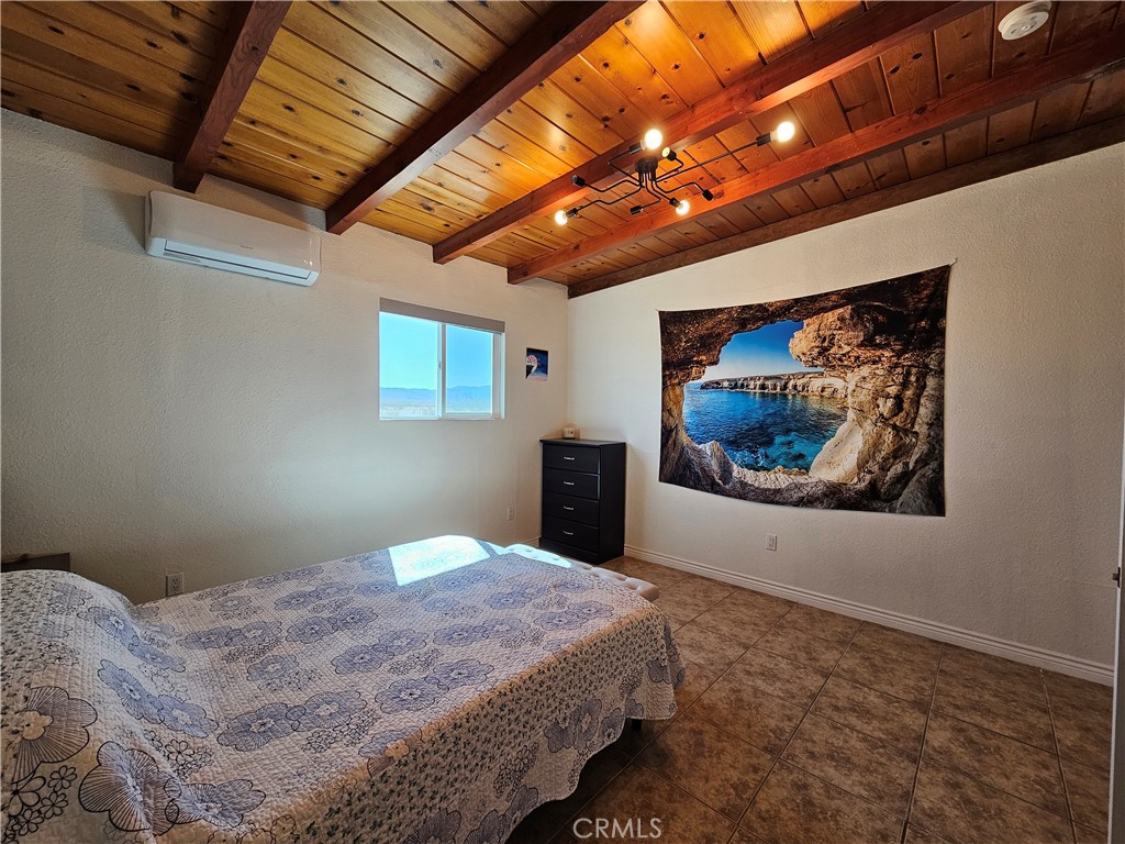 3939 Pinto Mountain