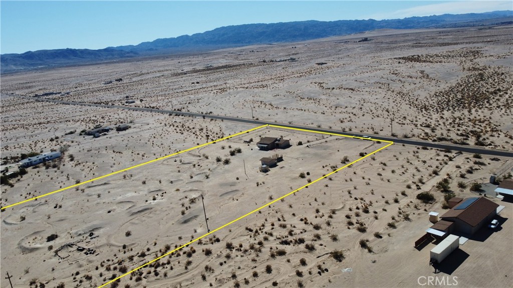 3939 Pinto Mountain