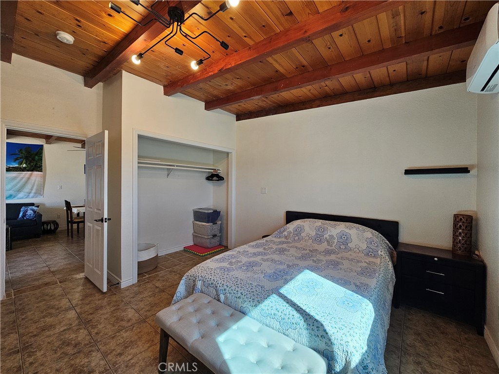 3939 Pinto Mountain