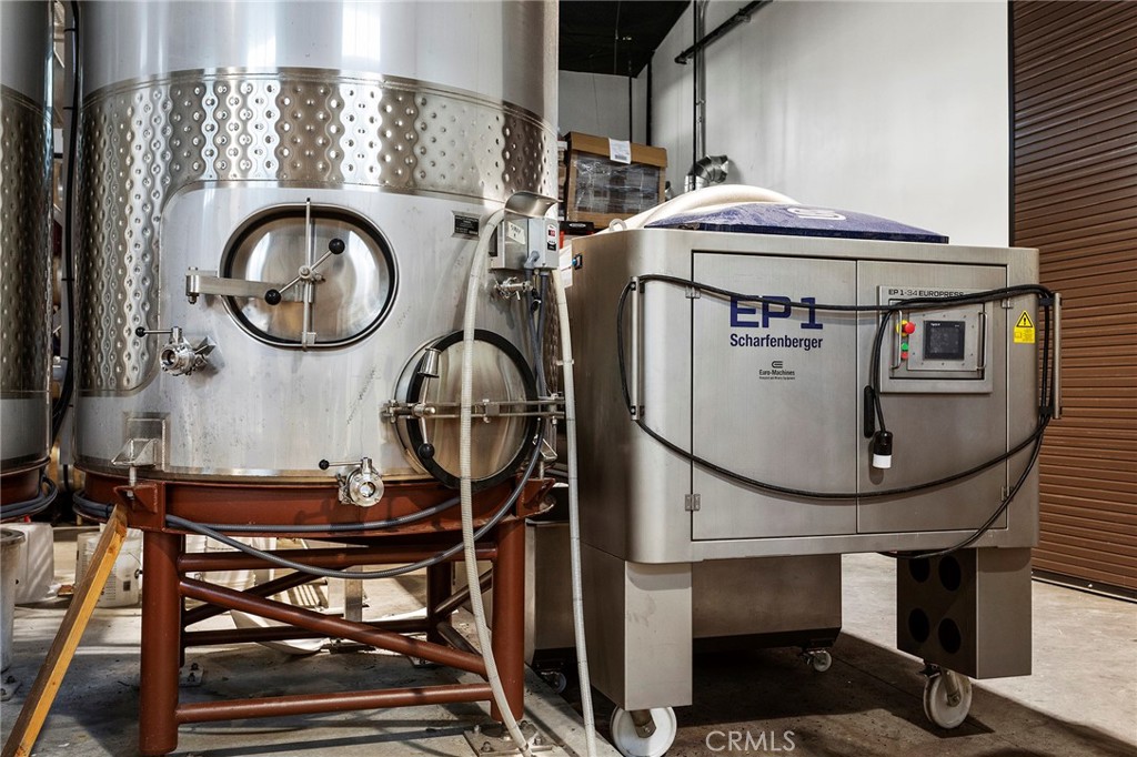 40620 Calle Contento