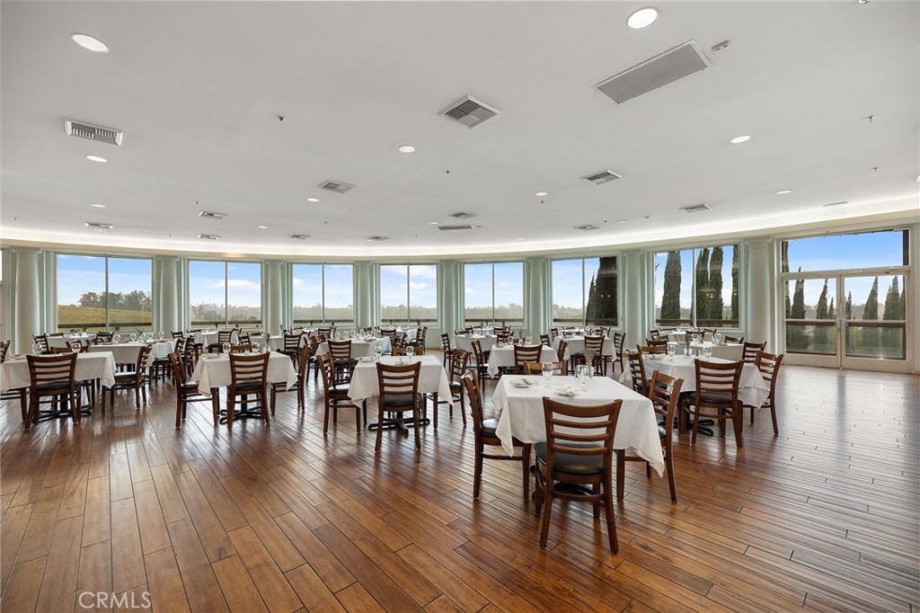 40620 Calle Contento