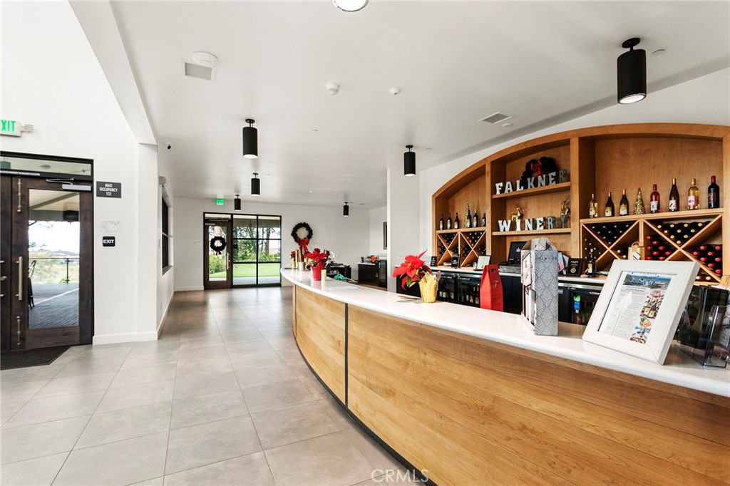 40620 Calle Contento