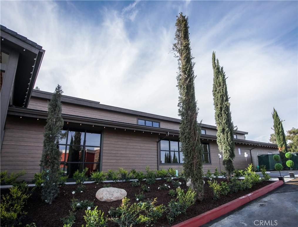 40620 Calle Contento