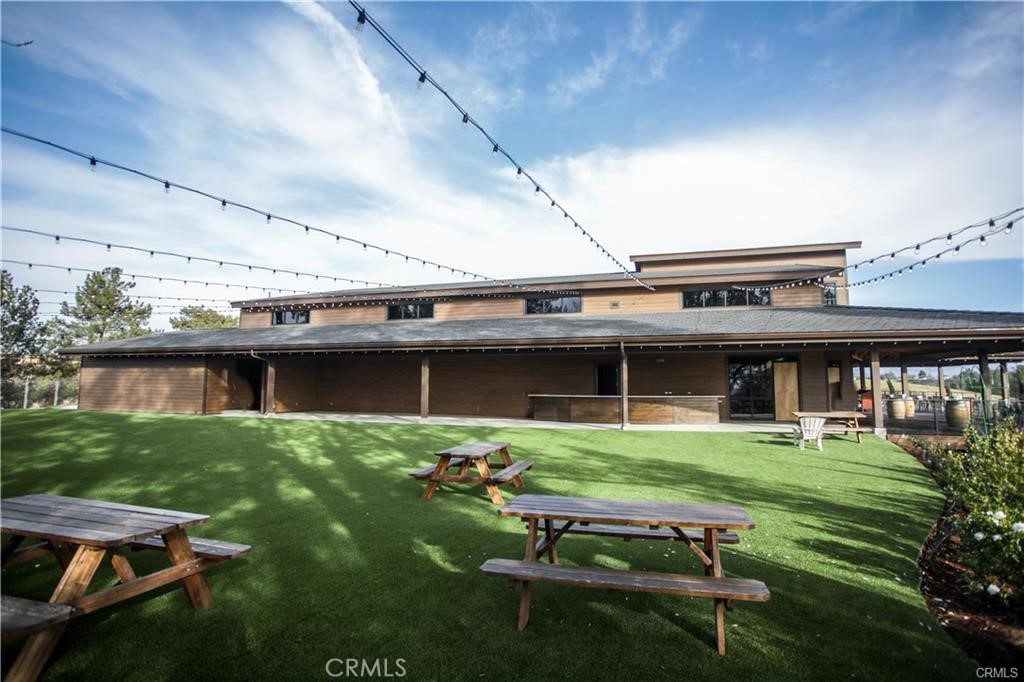40620 Calle Contento