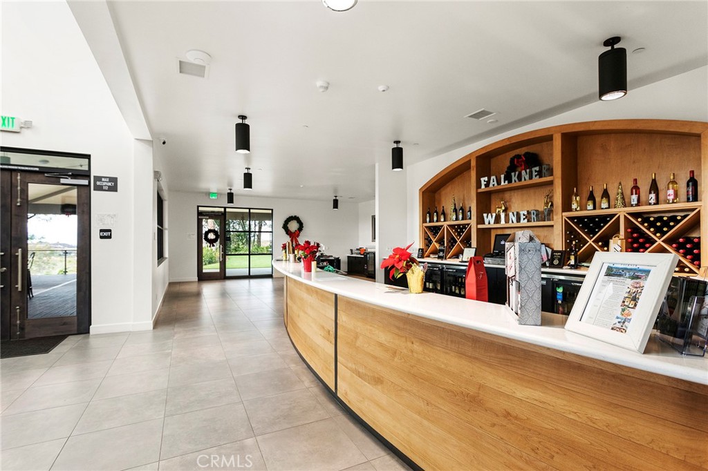 40620 Calle Contento