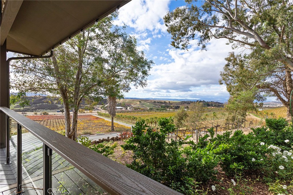 40620 Calle Contento