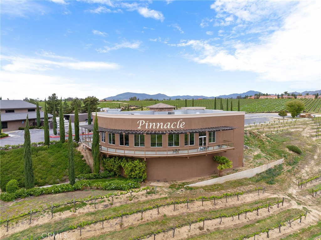 40620 Calle Contento