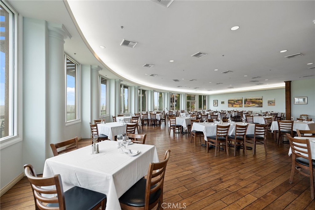 40620 Calle Contento