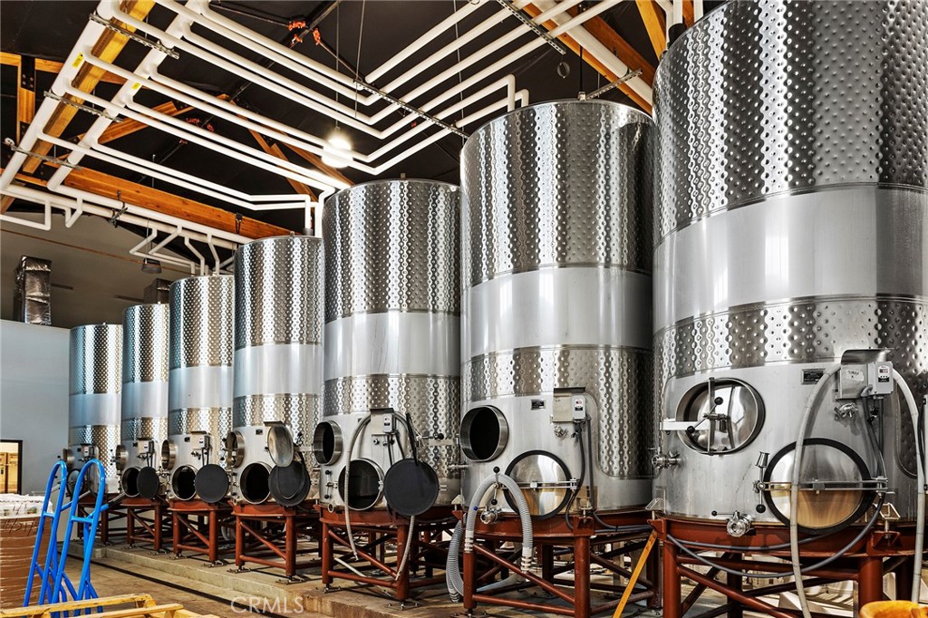 40620 Calle Contento