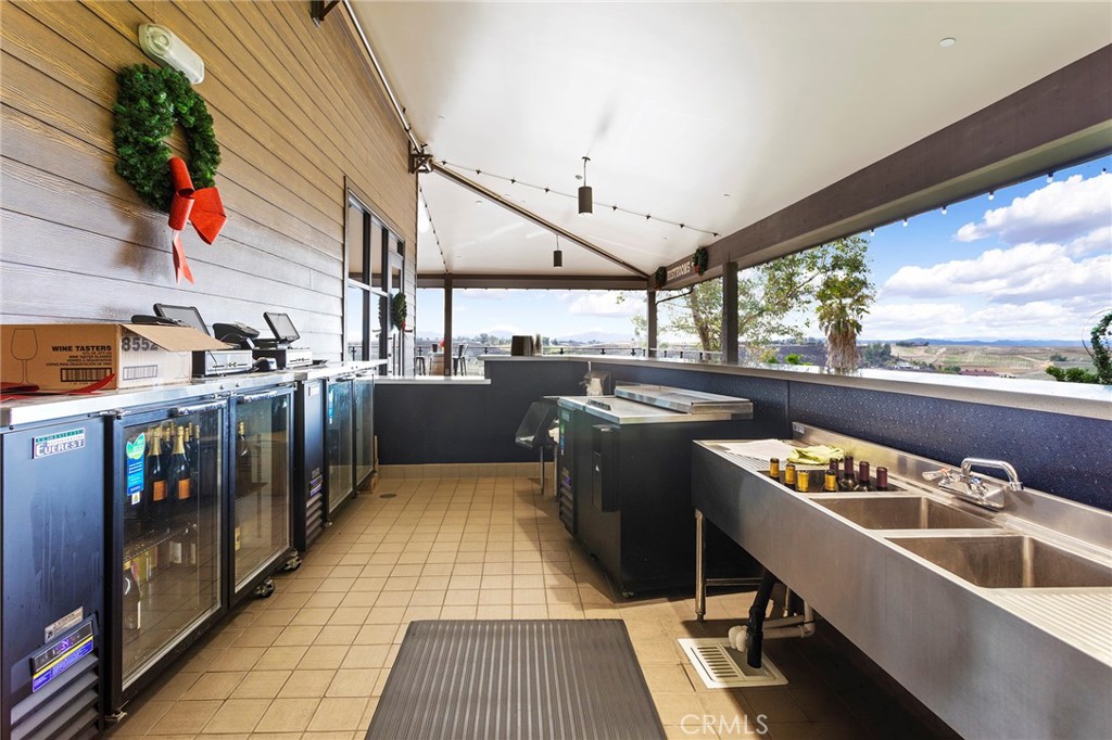 40620 Calle Contento