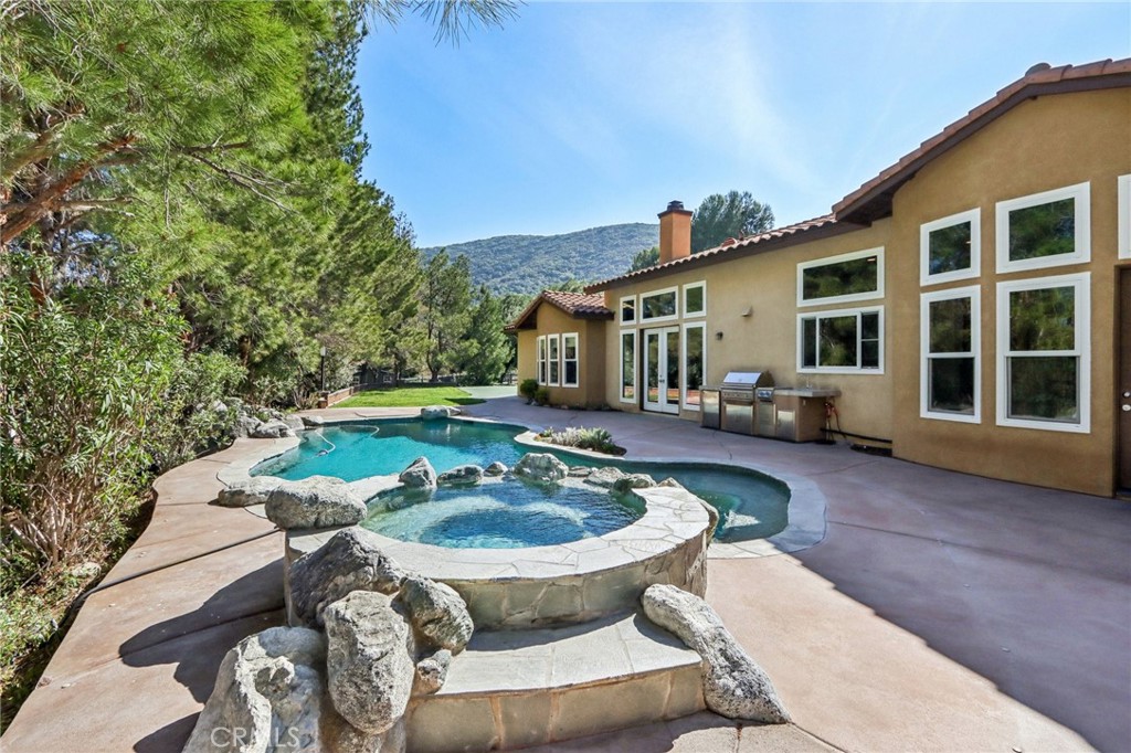 24966 Tyler Place