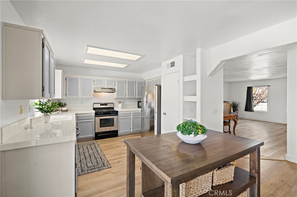 23023 Harbor Seal Court