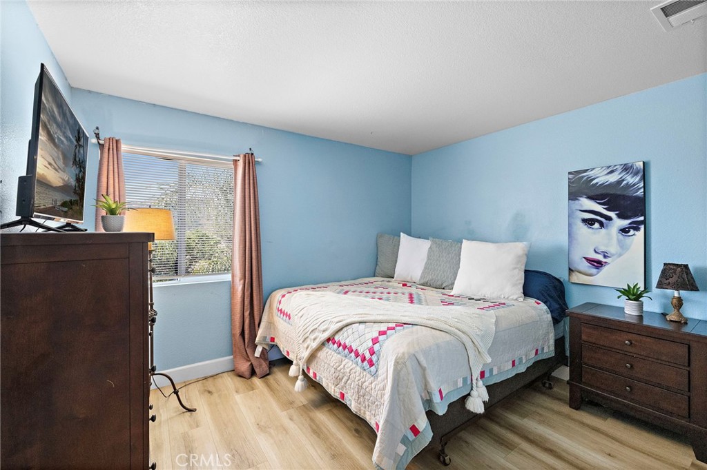 23023 Harbor Seal Court