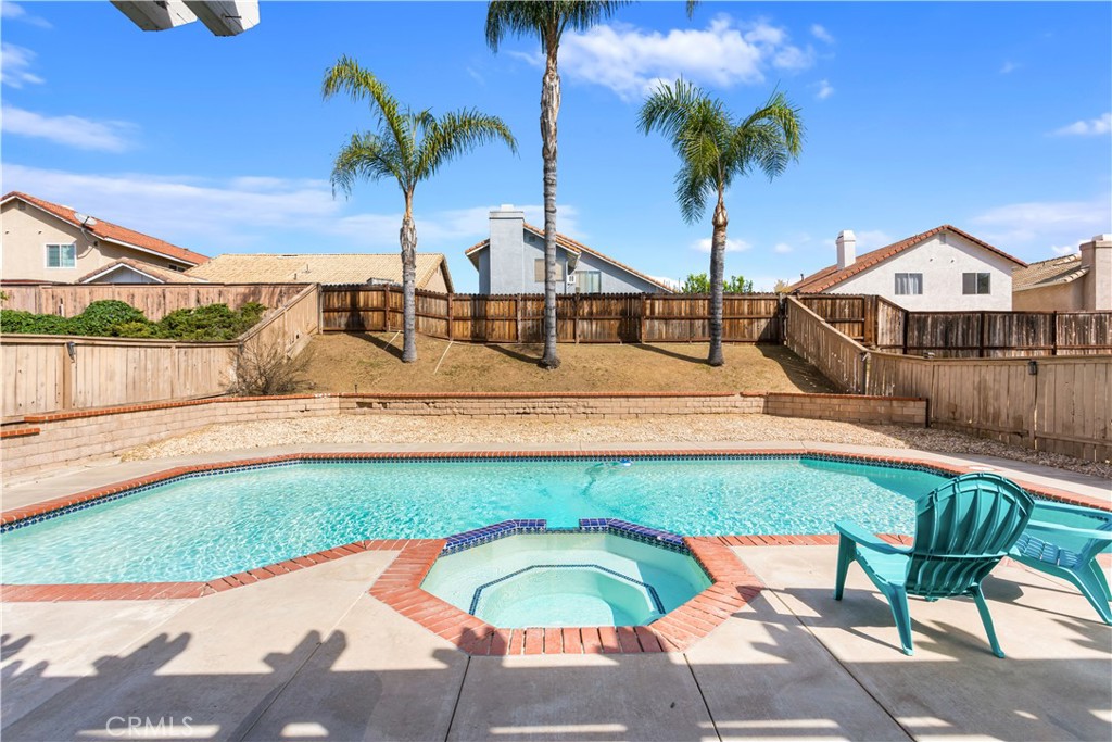 24550 Camino Meridiana