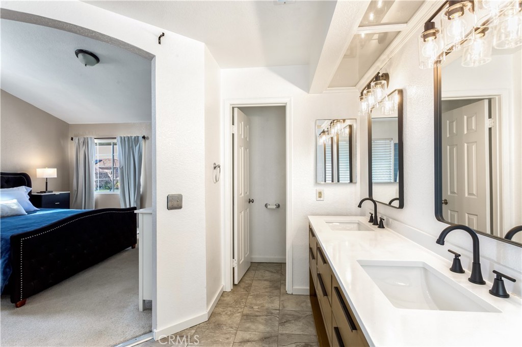 24550 Camino Meridiana