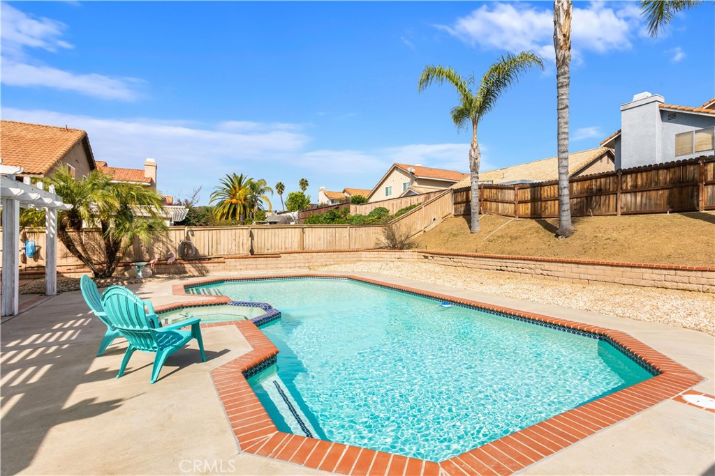 24550 Camino Meridiana