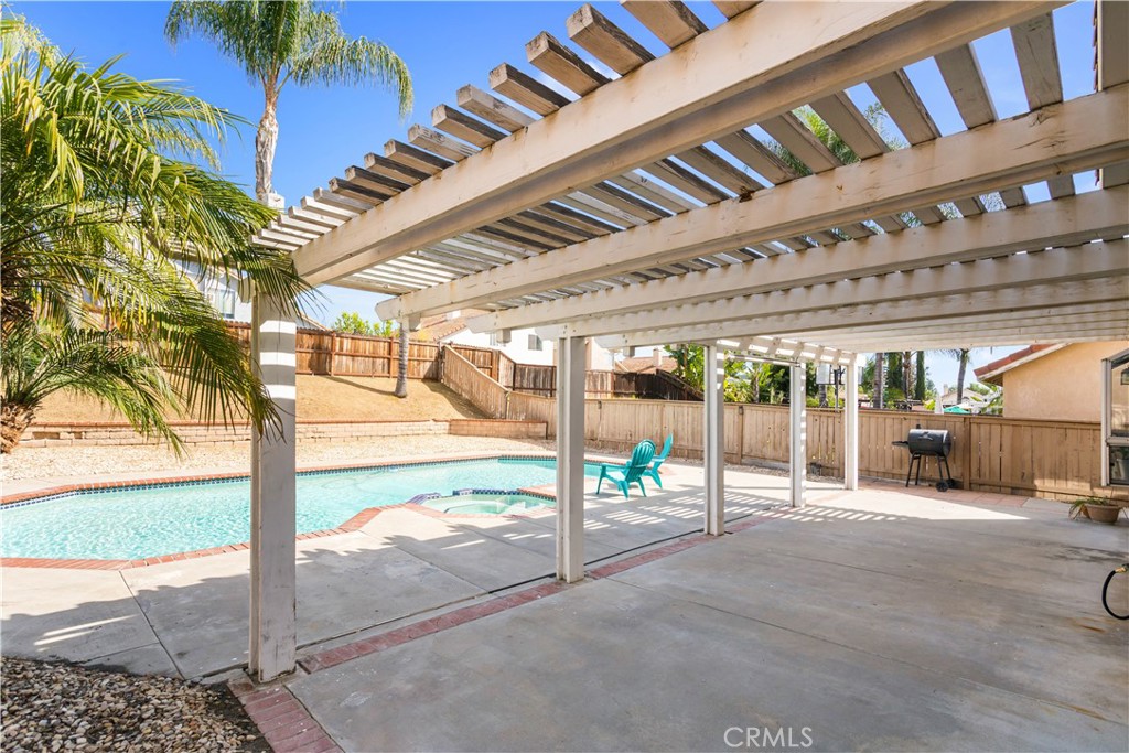 24550 Camino Meridiana