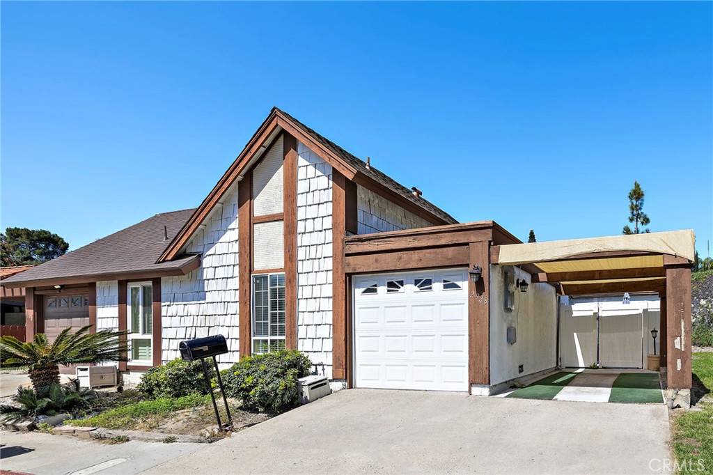 2928 Highlands