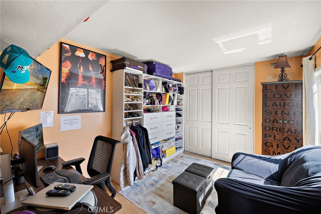 2928 Highlands