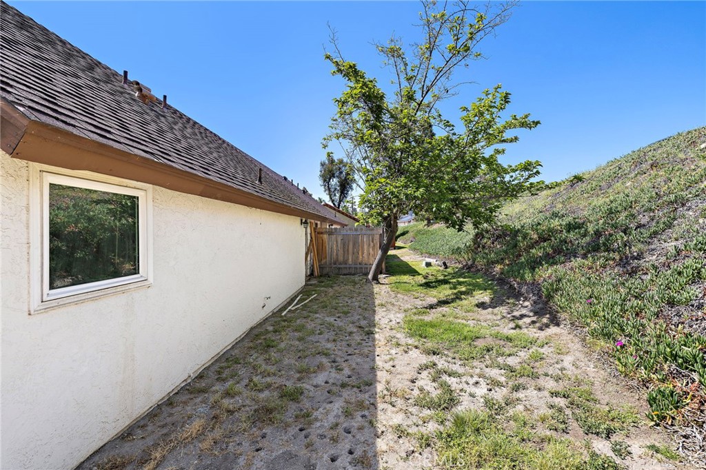 2928 Highlands