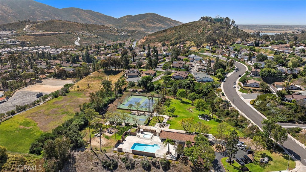 2928 Highlands