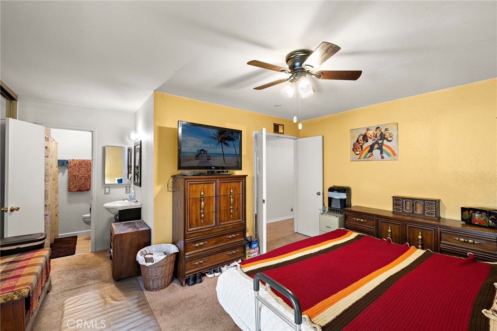 2928 Highlands