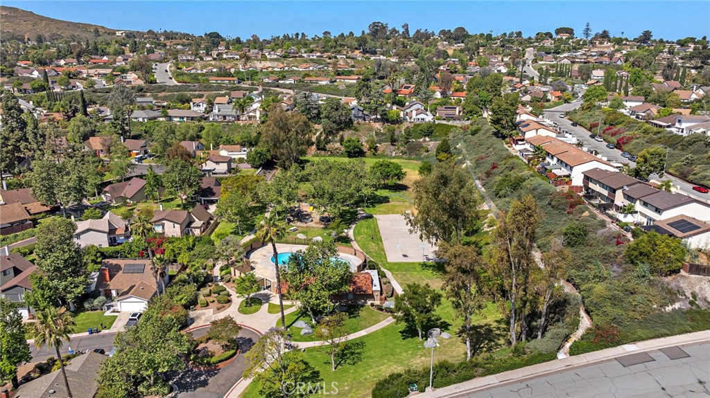 2928 Highlands