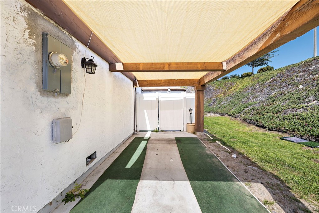 2928 Highlands