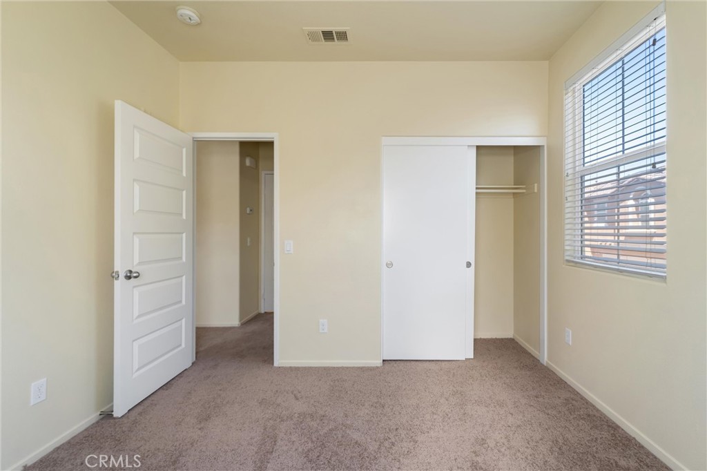 42989 Calle Cristal