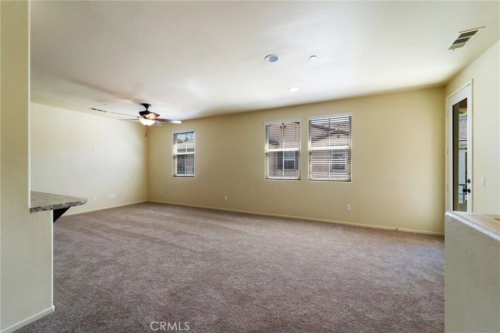 42989 Calle Cristal
