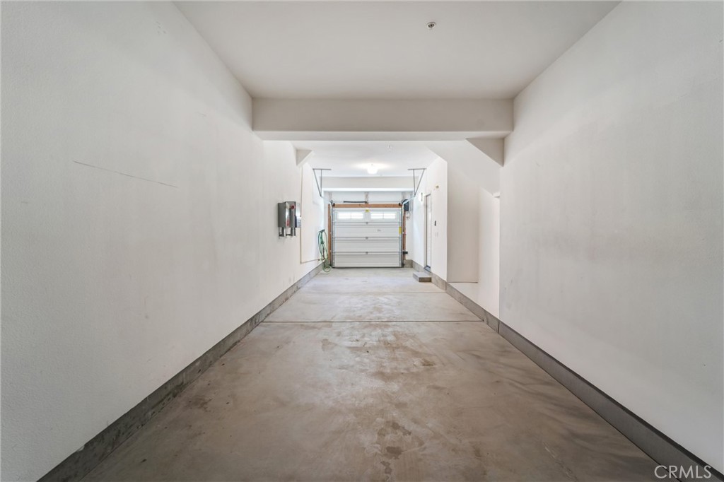 42989 Calle Cristal