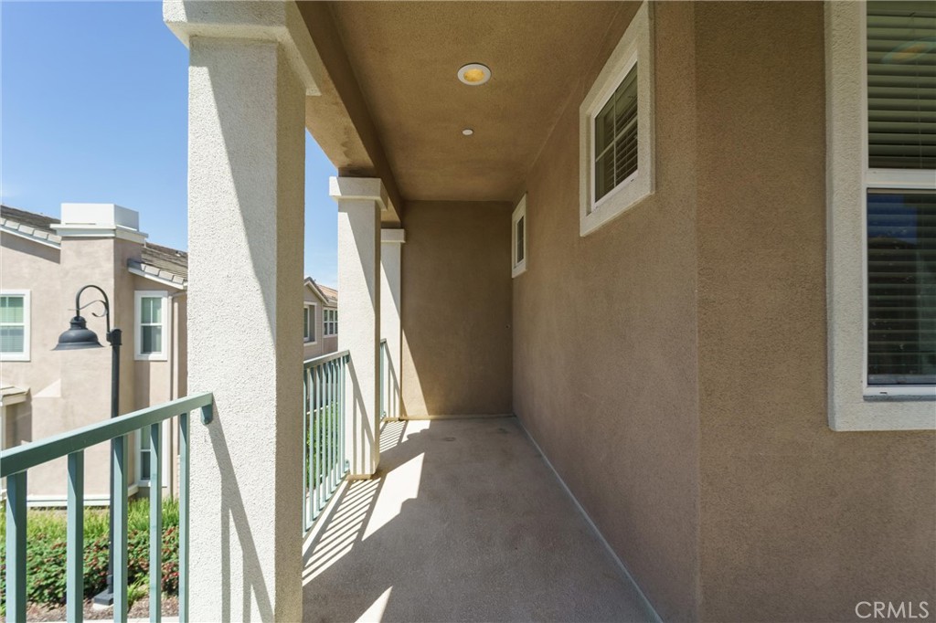 42989 Calle Cristal