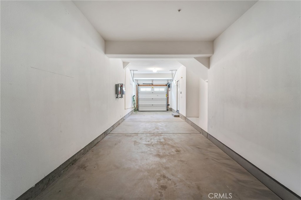 42989 Calle Cristal